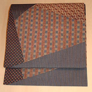 gʐ^̍ENbNƑO̎ʐ^܂BAeB[N