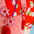 祝い鶴に花々錦紗祝い着