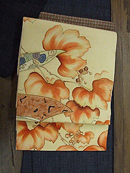 山葡萄図開き名古屋帯