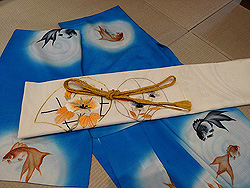 琉金の図絽小紋に朝顔に波千鳥刺繍紋紗開き名古屋帯