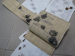 サザエの帯に八重山上布を合わせて