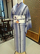 萩に伊予染縞錦紗単衣に秋草模様変り絽塩瀬染名古屋帯