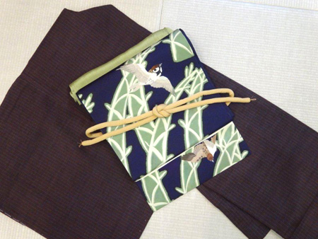 【刺繍】正絹　小紋　小槌巻物竹の子キノコ　袷　嘘つき襦袢ち付き 子持縞袷紬と竹の子に雀刺繍帯 | 灯屋2銀座店 ブログ