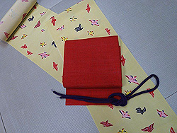 浦野範雄作千鳥の紅型振袖反物に浦野理一帯