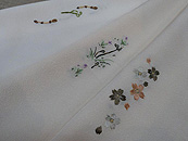 つくし刺繍半衿、すみれ刺繍半衿、桜刺繍半衿