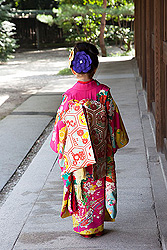 ピンク×黄色×ブルー