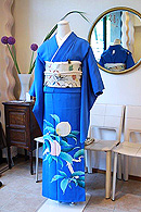 珍しい桃文様の色留袖！