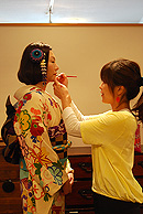 レトロな衣装でかわいらしい花嫁様