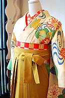 卒業式袴レンタル好評受付中！