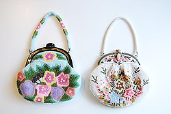 可愛いアンティークビーズバッグ