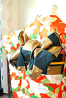 椿百花綸子地刺繍振袖