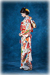 来春の婚礼衣装、好評受付中！