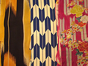 卒業式の定番！矢羽根柄のお着物♪