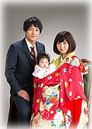 とっても可愛いお宮参りの赤ちゃん