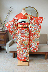 古典四季の花に末広波文様友禅染振袖