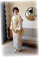 春らしい明るい色合い☆訪問着のお客様