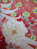 季節の花々と孔雀の図訪問着