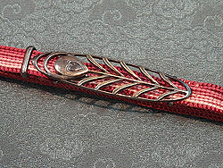 孔雀の羽根帯留