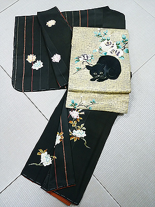漆の縞に薔薇の付下に薔薇と黒猫の名古屋帯