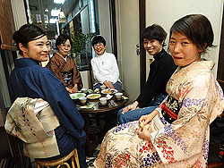 「灯屋２の単衣展」開催中！