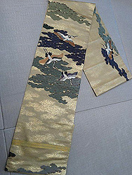 鶴と松の刺繍丸帯