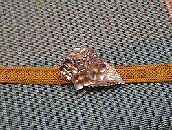 紫陽花彫金帯留