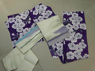 絽縮緬撫子小紋に霞に芝模様開き名古屋帯