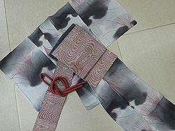 墨色ぼかしすすき単衣小紋に黒地葦に縮緬名古屋帯