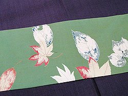 もえぎ地紅葉染帯