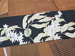 黄八丈切継袷に栗の木に小鳥染帯