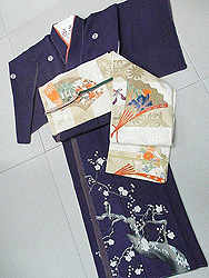 梅の五つ紋に蜀江文に檜扇の刺繍名古屋帯