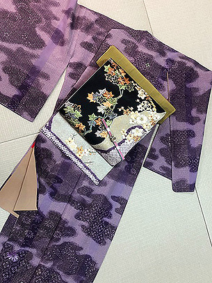 紫雲取りぼかしに刺繍お散歩着に流水に梅紅葉の刺繍名古屋帯