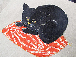 座布団の上の黒猫刺繍名古屋帯