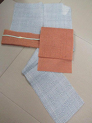 白地幾何学模様越後上布に羅開き名古屋帯