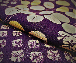 絽地萩に絞り模様染め小紋