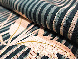 伊予染め秋草模様小紋