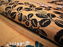 辛子色萩に鈴虫の夏名古屋帯