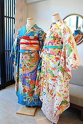 成人式にもまだ間に合います！新入荷振袖☆