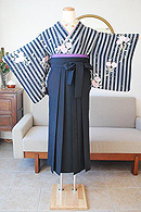 シックなモノトーンコーディネート