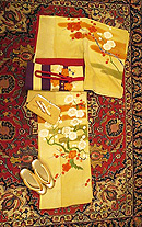 梅の着物で記念撮影へ