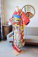 正統派の赤振袖