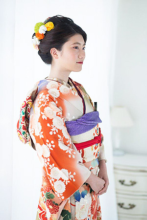 振袖　アンティーク　刺繍　相良刺繍　菊花　乱菊　牡丹　着物　101b p 振袖 アンティーク 刺繍 相良刺繍 菊花 乱菊 牡丹 着物 101b p