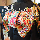 飛翔鶴松竹梅文様黒振袖