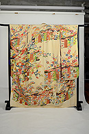 ◎特選◎大彦製白地古典文様振袖