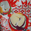 鶴丸紋に亀甲文様中振袖