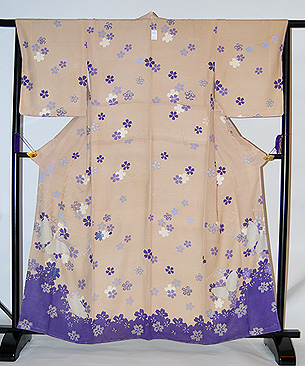 薄香色錦紗地付下