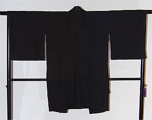 結城縞の寄せ裂コート