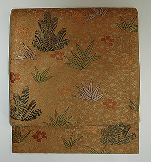 松竹梅開き名古屋帯