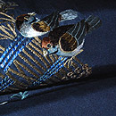 束ね木に雀刺繍名古屋帯　質感・風合