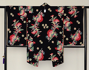 黒地鶏頭の羽織